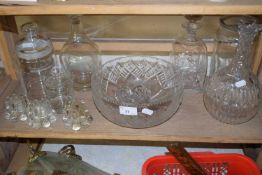 VARIOUS MIXED GLASS WARES TO INCLUDE DECANTERS, GLASS BOWL, JARS ETC