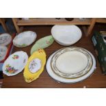 MIXED LOT ASSORTED CERAMICS TO INCLUDE MINTON MEAT PLATE CARLTON WARE LEAF FORM DISH AND OTHER