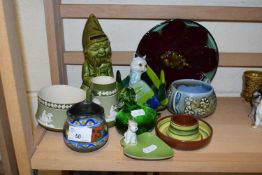 MIXED LOT TO INCLUDE PIN TRAYS GNOME SHAPED MONEY BOX GLASS DUCK GLASS HANDKERCHIEF VASE ETC