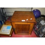 TABLE TOP SIX DRAWER COLLECTORS CHEST WITH PANELLED FRONT DOOR, 32CM WIDE