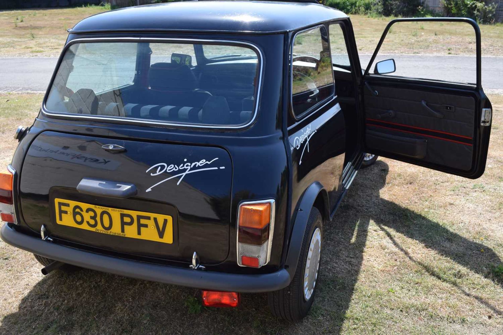 1988 Austin Mini Designer Mary Quant in Black. The Mini needs no introduction. One of the most - Image 5 of 10