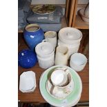 VARIOUS MIXED CERAMICS AND KITCHEN WARES TO INCLUDE PORTMEIRION 'TOTEM' BISCUIT BARREL