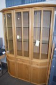 MODERN LIGHT WOOD FINISH LOUNGE DISPLAY CABINET WITH DRAWER AND CUPBOARD BASE, 140CM WIDE