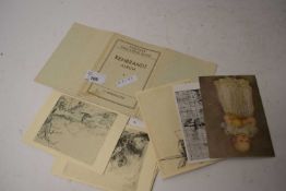 SMALL FOLDER CONTAINING POSTCARDS FEATURING THE PAINTINGS OF REMBRANDT