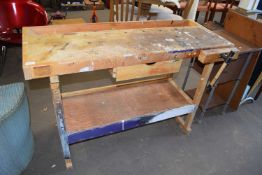 WOOD AND METAL FRAMED WORKSHOP BENCH WITH INTEGRAL VICE, 125CM WIDE