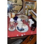 MIXED LOT OF ROYAL COMMEMORATIVE CERAMICS AND GLASS WARES