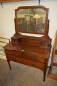 LATE VICTORIAN AMERICAN WALNUT DRESSING TABLE WITH MIRRORED BACK, 106CM WIDE