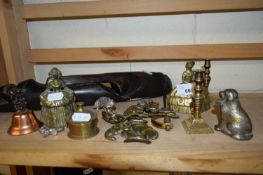 MIXED LOT OF SMALL BRASS ORNAMENTS, TABLE BELLS, AND A FURTHER ETHNIC HARDWOOD MASK