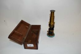 LACQUERED BRASS MONOCULAR MICROSCOPE, UNSIGNED, 20CM HIGH TOGETHER WITH A HARDWOOD CASE