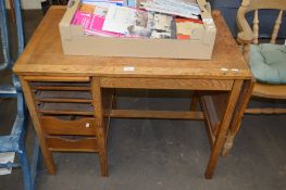 SMALL OAK SINGLE PEDESTAL DESK