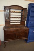 EARLY 20TH CENTURY OAK DRESSER, THE TOP SECTION WITH TWO LEAD GLAZED DOORS OVER A BASE WITH TWO