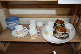 MIXED CERAMICS TO INCLUDE A WEDGWOOD 'SUMMER BOUQUET' COFFEE WARES, SMALL WEDGWOOD JARDINIERE, ETC