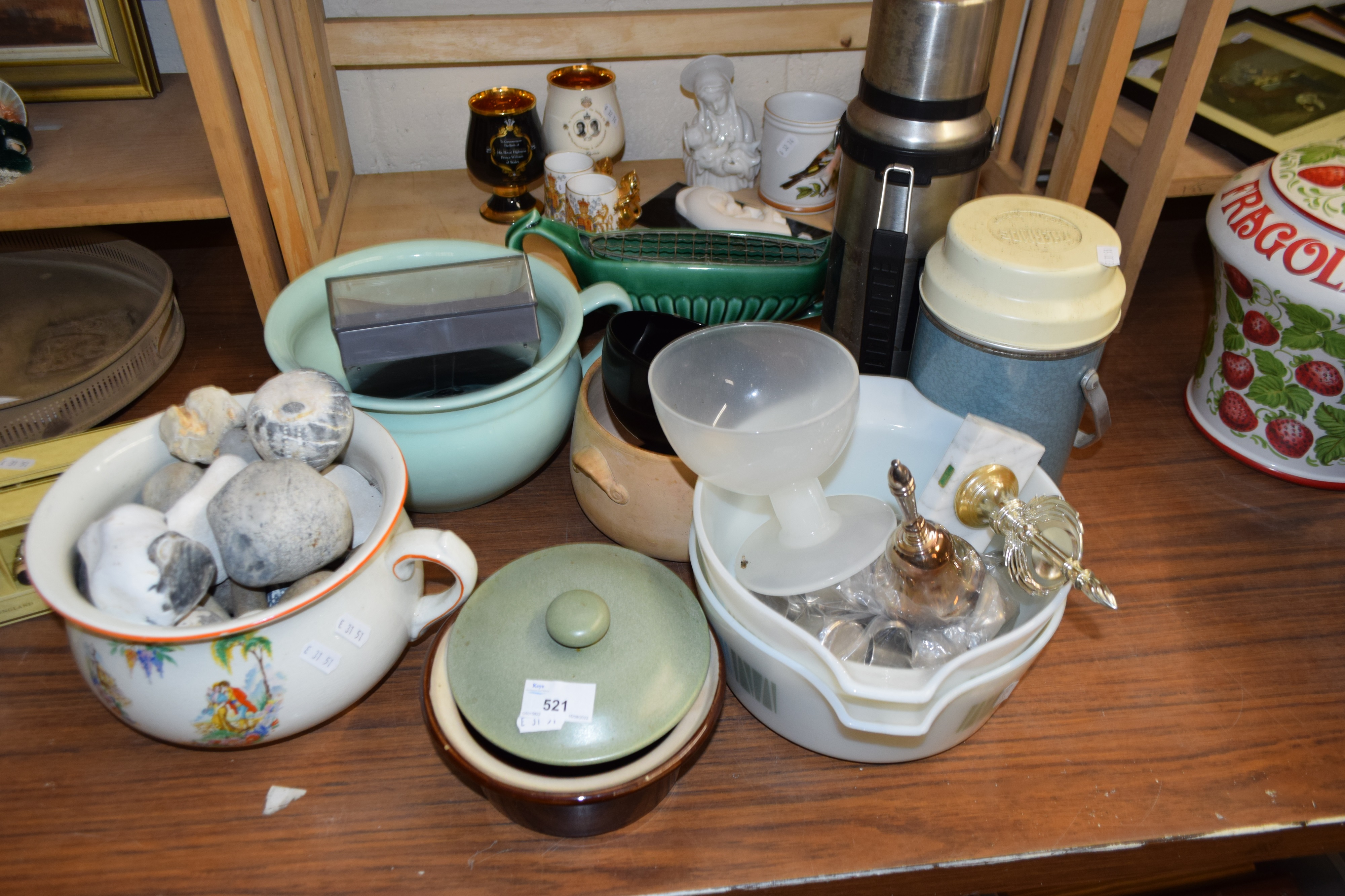 MIXED LOT : THERMOS FLASK, CHAMBER POT, ETC