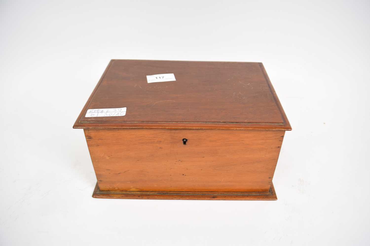 19th century mahogany jewellery box, 24cm long