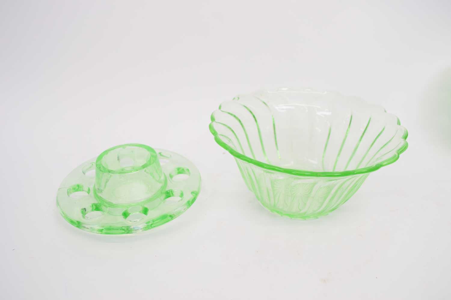 Quantity of uranium glass - Image 3 of 6