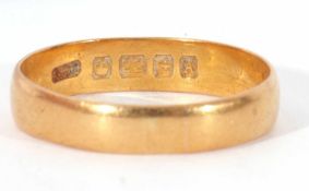 22ct gold wedding ring, Birmingham 1925, 3.0gms, size R