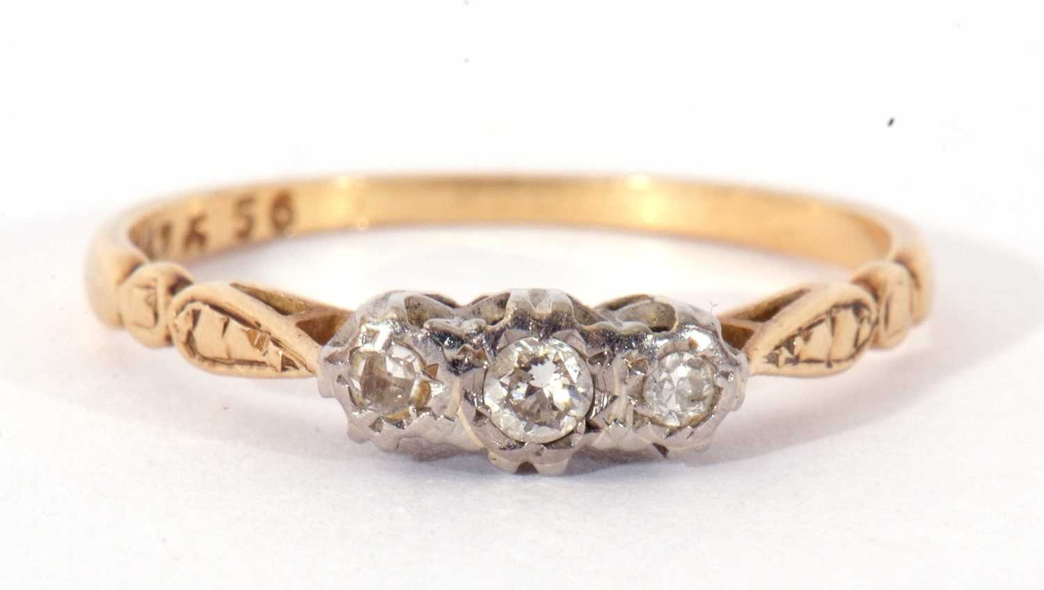 Mixed Lot: 18ct and Plat three stone small diamond ring, together with a similar diamond ring (one - Image 2 of 7