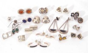Mixed Lot of mainly white metal jewellery to include earrings, pendants etc