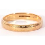 18ct gold wedding ring of plain polished design, 3.5gms, size R/S