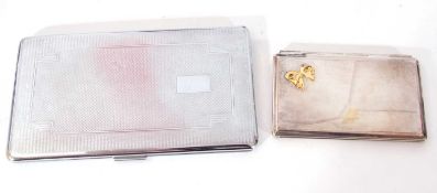 Mixed lot to include a Ronson table lighter, silver plated cigarette cases etc