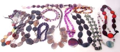 Bag of various beads, necklaces (qty)