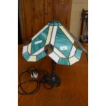 TIFFANY STYLE TABLE LAMP