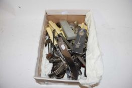SHOE BOX CONTAINING VARIOUS MIXED CUTLERY