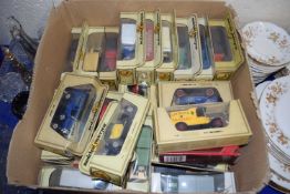 QUANTITY OF BOXED MATCHBOX 'MODELS OF YESTERYEAR' TOY VEHICLES