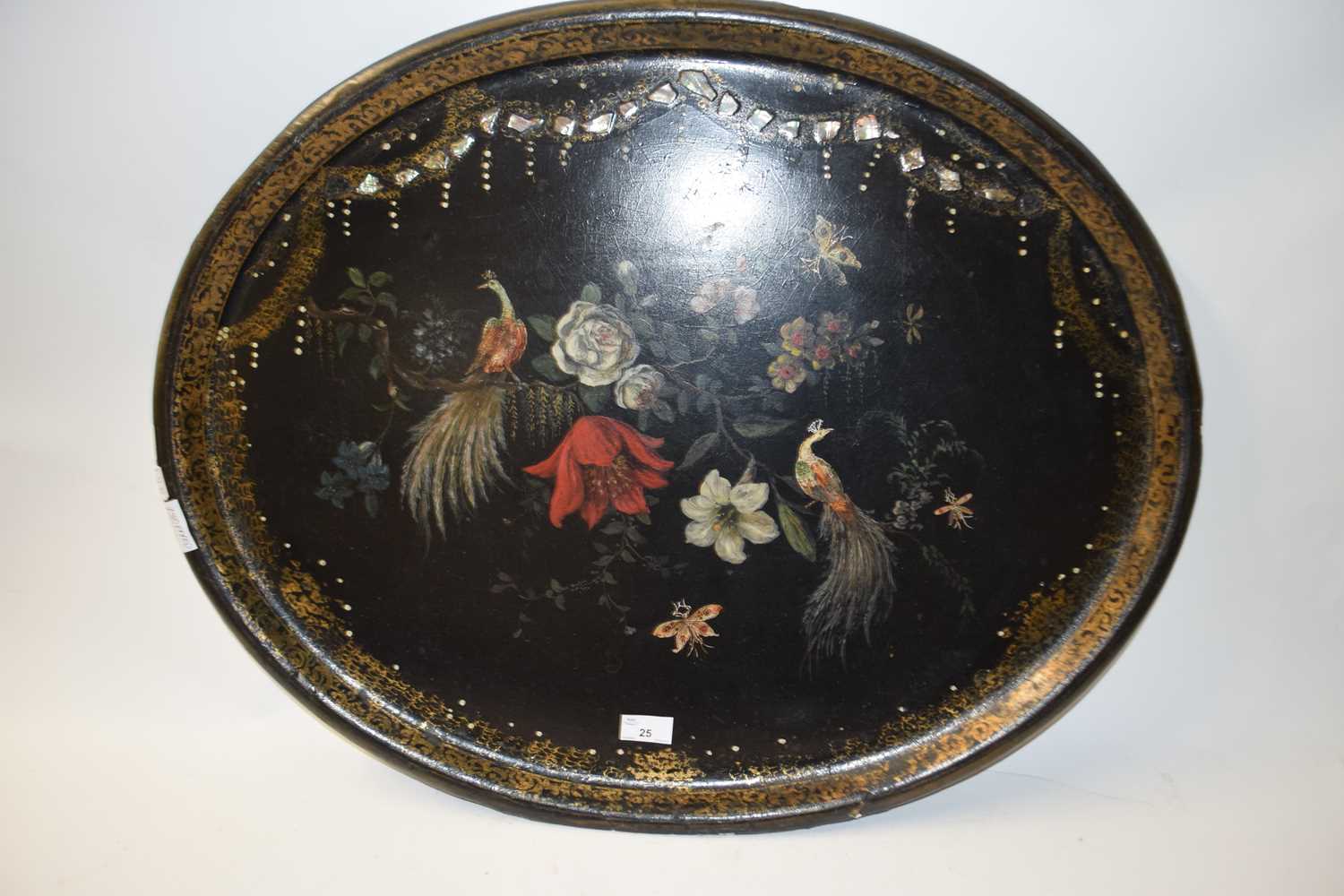 LARGE VICTORIAN PAPIER MACHE TRAY OF OVAL FORM DECORATED WITH TROPICAL BIRDS, 74CM WIDE