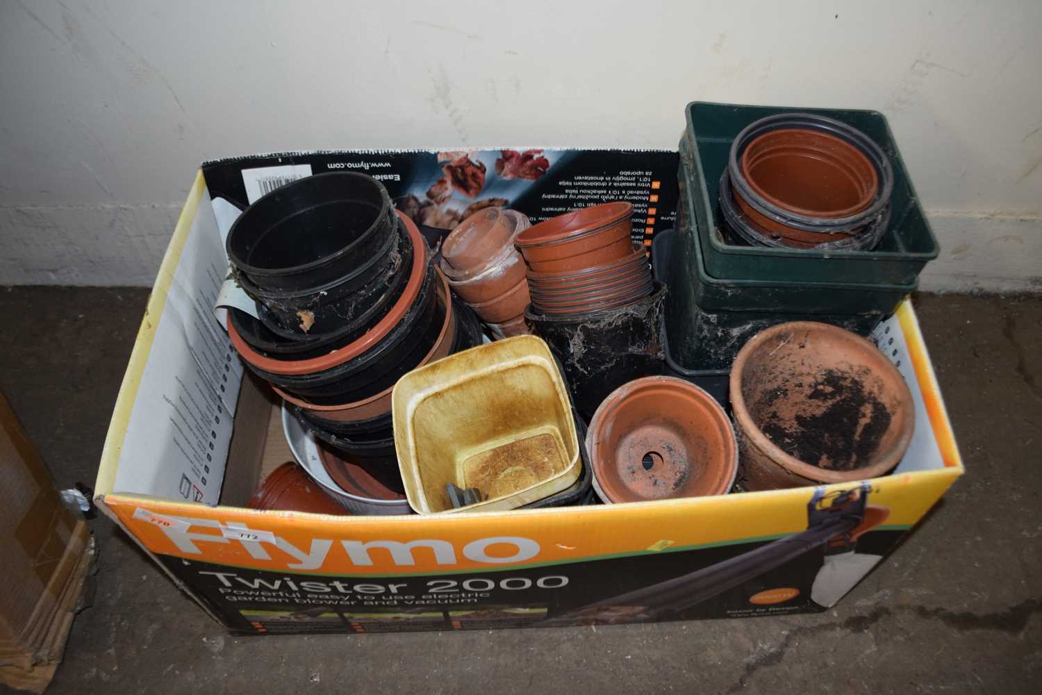 BOX OF VARIOUS MIXED PLANT POTS