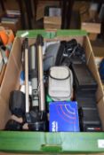 BOX OF MIXED MODERN CAMERAS AND ACCESSORIES