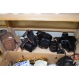 MIXED LOT - CAMERAS TO INCLUDE OLYMPUS OM10, PLUS VARIOUS ACCESSORIES