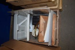 ONE BOX HOUSEHOLD CLEARANCE ITEMS TO INCLUDE KEY CABINET, PICTURE FRAMES ETC