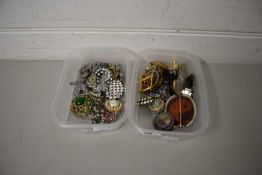 2 SMALL BOXES VARIOUS ASSORTED COSTUME JEWELLERY, BROOCHES, SMALL MEMORIAL BROOCH, CAMEO AND OTHER