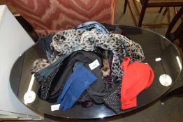 MIXED LOT: VARIOUS LADIES SCARVES, GLOVES ETC