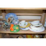 MIXED LOT: ASSORTED CERAMICS TO INCLUDE A WEDGEWOOD JASPERWARE MOUNTED BAROMETER, BUNNYKINS