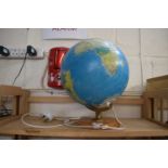 GLOBE LAMP