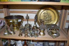 MIXED LOT: VARIOUS BRASS BELLS, JARDINIERE, BRASS WALL PLATE AND OTHER ITEMS