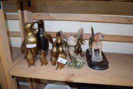 MIXED LOT: VARIOUS ASSORTED BRASS ORNAMENTS, BORDER FINE ARTS MODEL OF A BEAGLE, ARDEN MODEL OF A