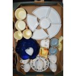 BOX OF VARIOUS CERAMICS AND GLASSWARES TO INCLUDE ALFRED MEAKIN TEAWARES, HORS D'OEUVRES DISHES ETC