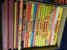 Box: DANDY, THE BROONS AND OOR WULLIE annuals