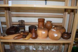 MIXED LOT: VARIOUS TURNED WOODEN BOWLS, VASES, ORNAMENTS AND OTHER ITEMS