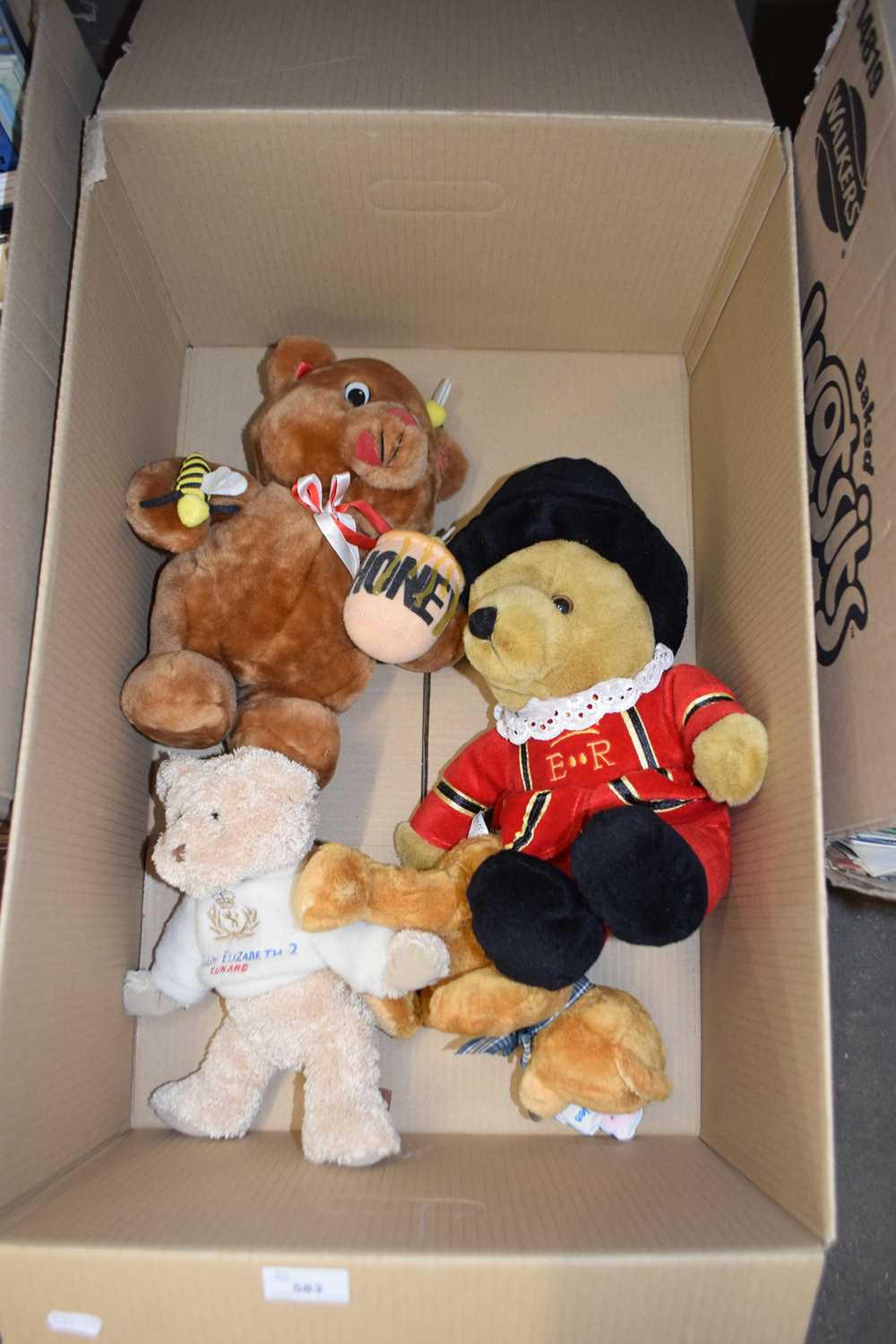 ONE BOX VARIOUS SOFT TOYS