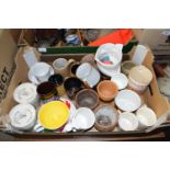 BOX OF VARIOUS ASSORTED MUGS AND OTHER ITEMS