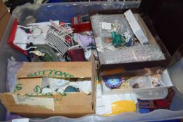 BOX OF VARIOUS DOLLS HOUSE FURNITURE, SMALL DOLLS AND OTHER ACCESSORIES MAINLY MODERN