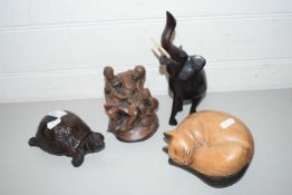 MIXED LOT: VARIOUS CARVED AND RESIN ORNAMENTS