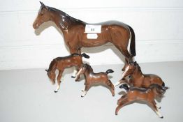 COLLECTION OF VARIOUS ROYAL DAULTON HORSE AND FOAL'S (5)
