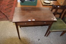 19TH CENTURY OAK AND MAHOGANY CROSS BRANDED SINGLE DRAWER SIDE TABLE ON TAPERING LEGS