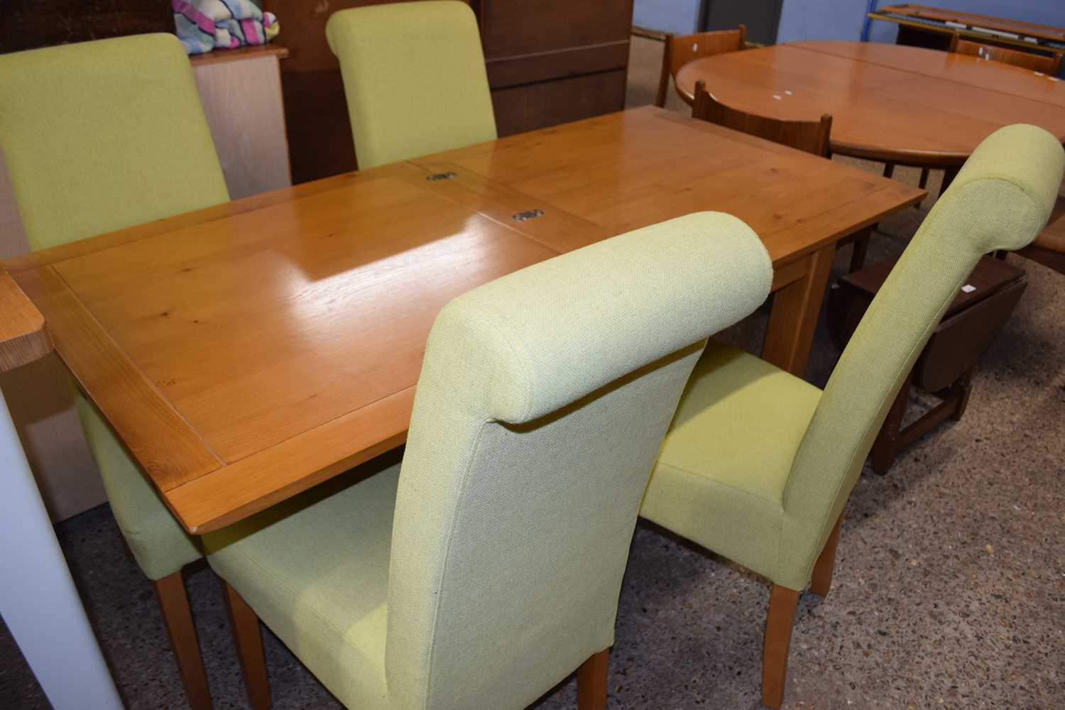 MODERN OAK DINING TABLE TOGETHER WITH FOUR GREEN UPHOLSTERED DINING CHAIRS