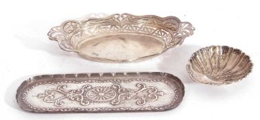 Mixed lot to include an Edward VII oval silver shallow dish embossed and pierced design,